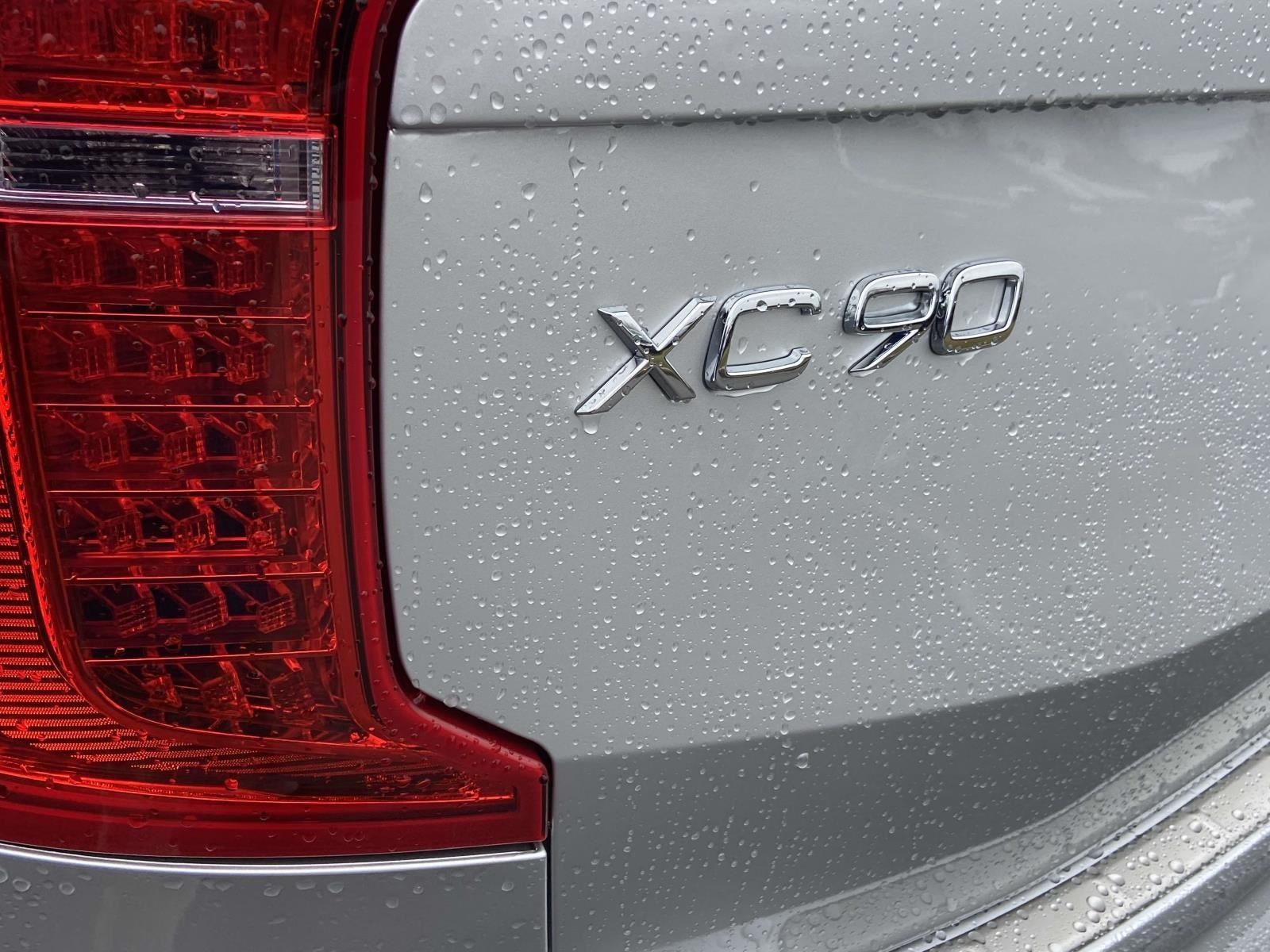 2022 Volvo XC90 Momentum