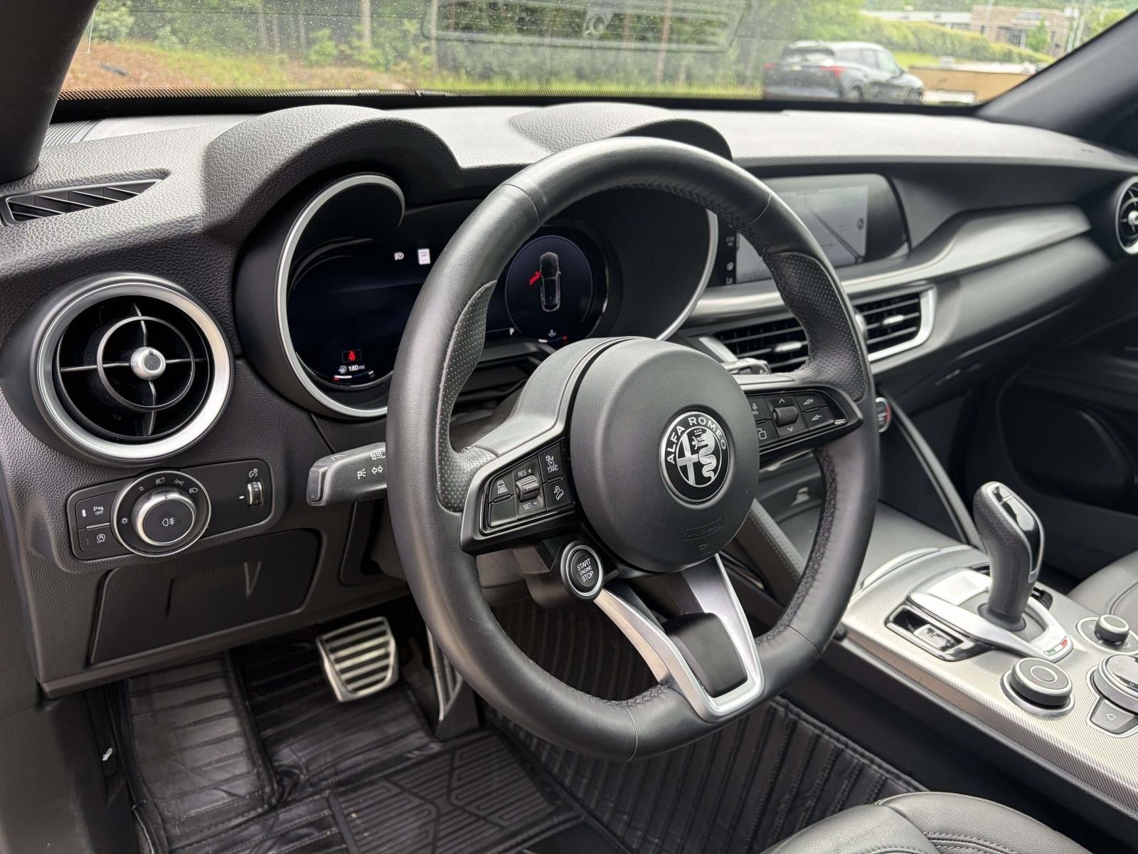 2024 Alfa Romeo Stelvio Ti